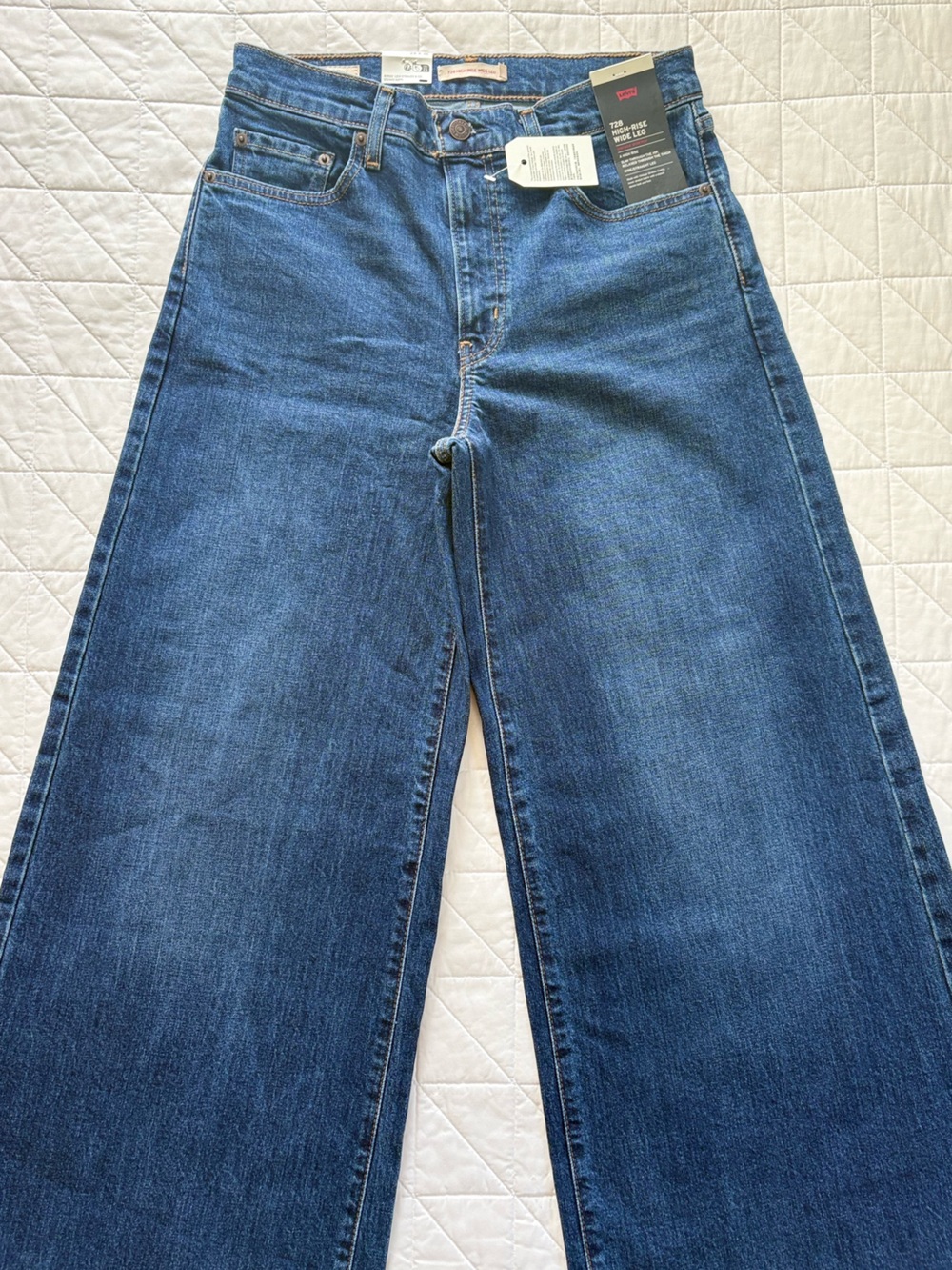 Levi's Premium 728 High-Rise Wide-Leg Jeans Size - Women’s Size 29x32 NWT - Picture 3 of 8